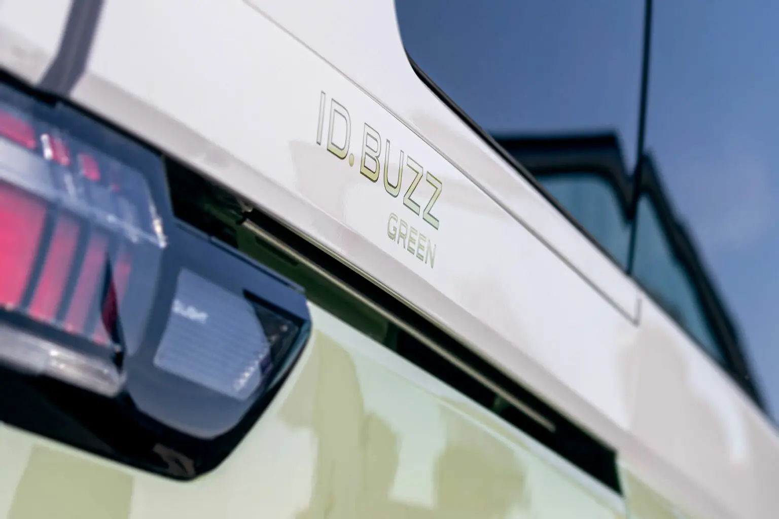 Volkswagen ID. Buzz Green