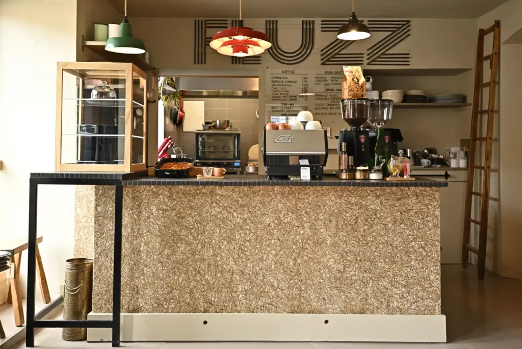 Cafe Fluzz Naturoberfläche Lavendel ORGANOID Theke