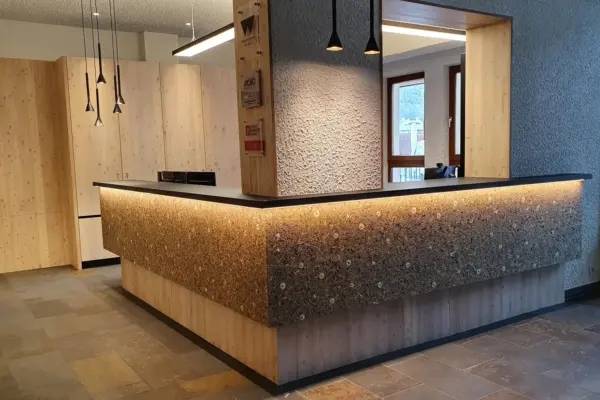 ORGANOID Naturoberfläche – Hotel Jägerhof