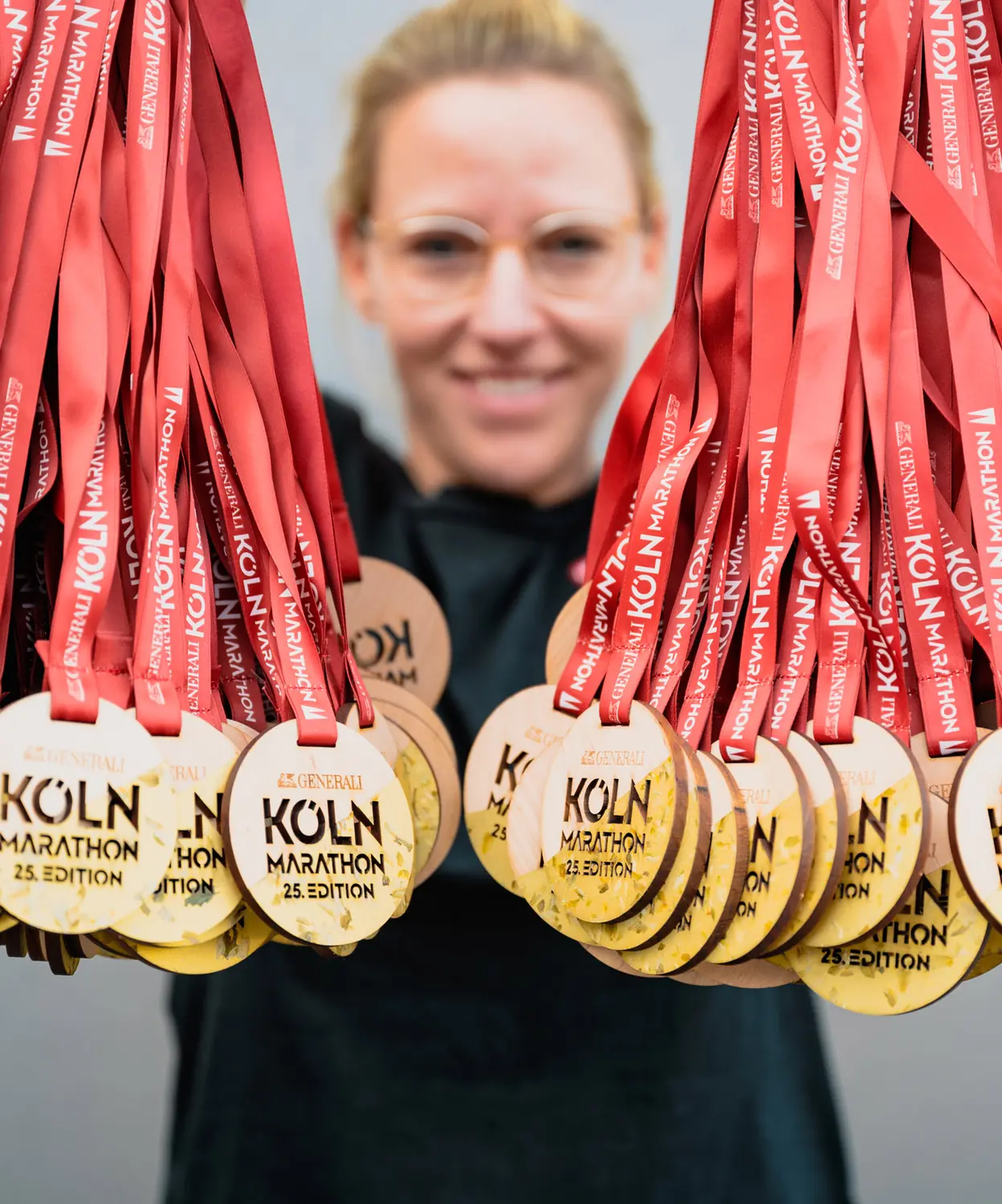 Köln Marathon 2023: Medaillen und Natur pur? Das geht! – ORGANOID Naturoberflächen