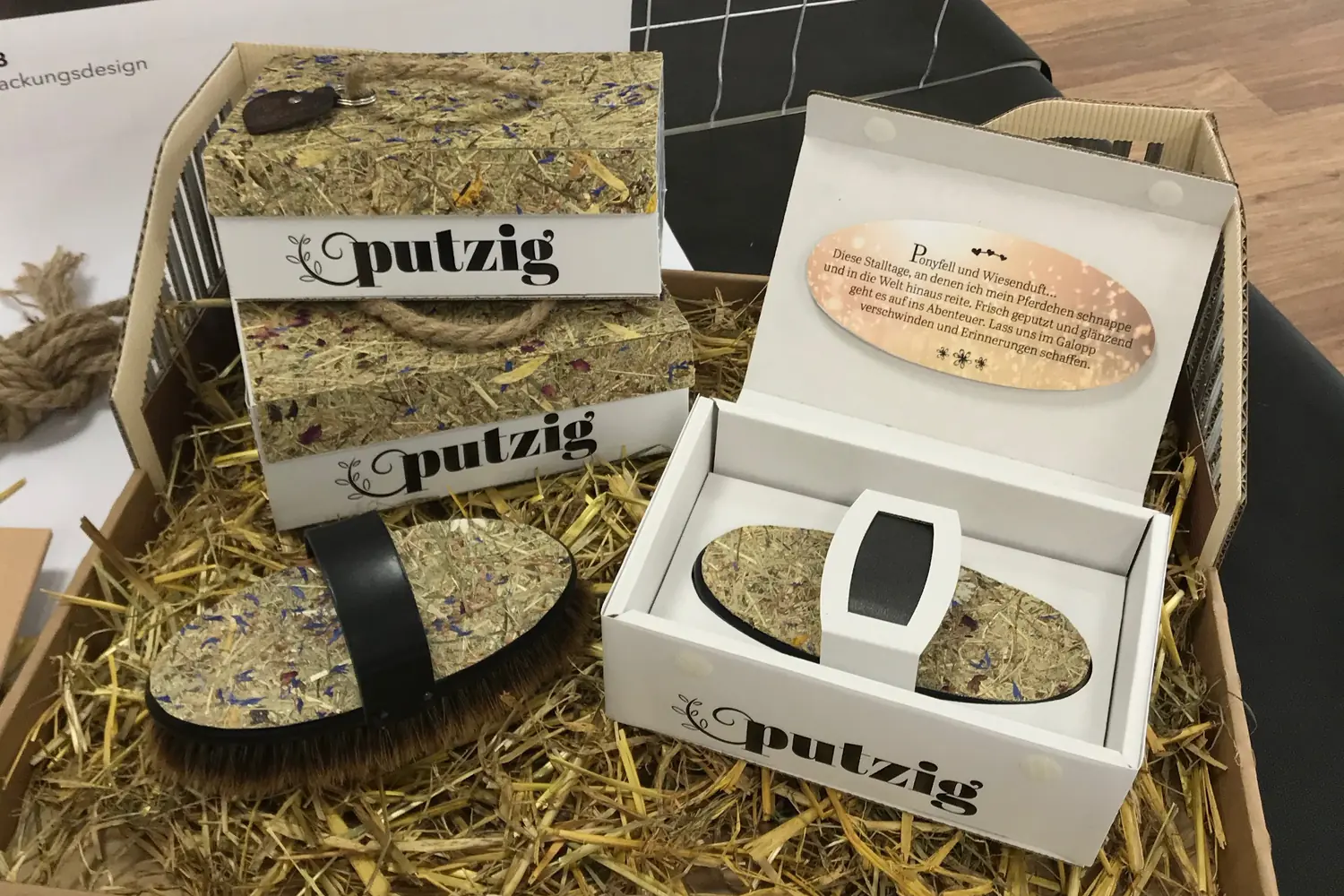 Putzig Pferdebürsten